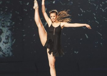 Patricija Crnkovič podczas Eurowizji dla Młodych Tancerzy 2013