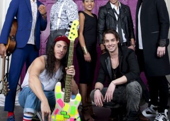 Francja wkracza do gry