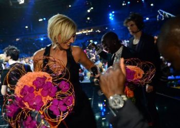 Sanna Nielsen direkt till final!