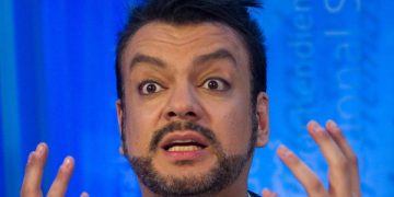 Muzyka ponad polityką