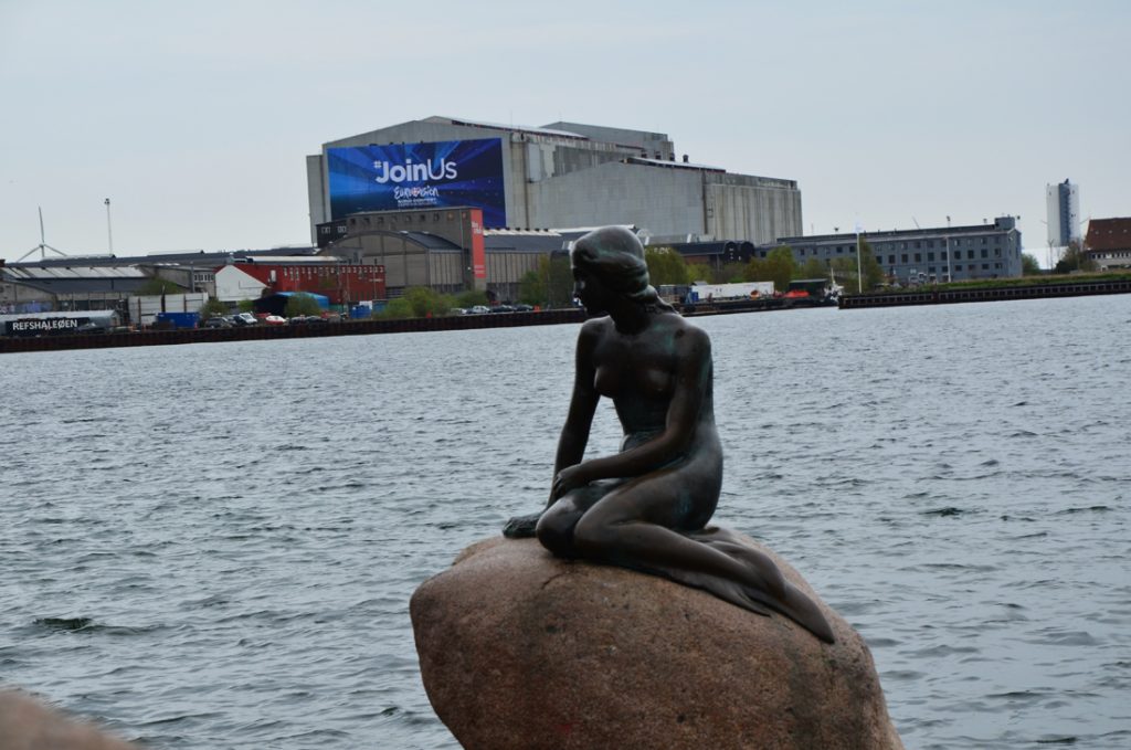 B&W Hallerne (fot. Maciej Mazanski)