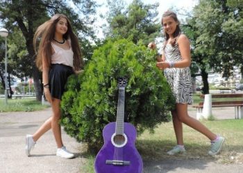 Poznaj uczestników JESC 2014: Maša i Lejla z Czarnogóry