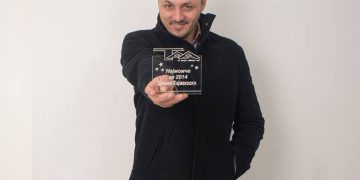 „NAJchłopak” roku śpiewa kolędę