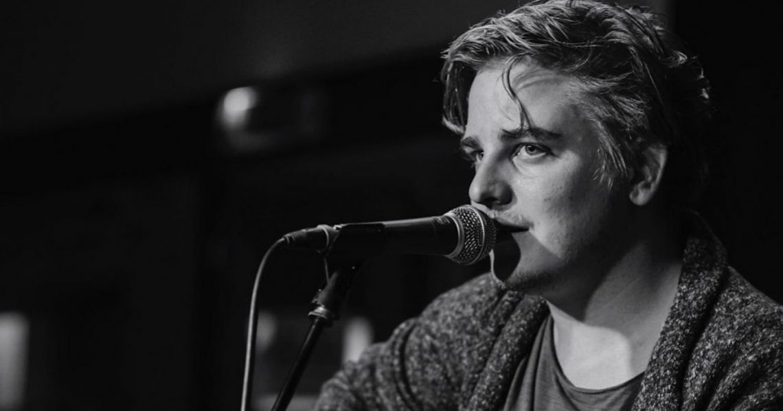 Örs Siklósi nie żyje. Wspominamy wokalistę AWS (1991-2021)