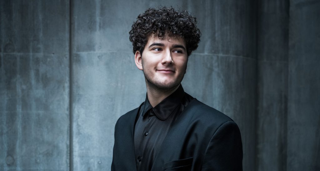 Eurowizja 2021: Gjon's Tears obecnym faworytem OGAE Poll 2021 / fot. SRF.ch (Oscar Alessio)