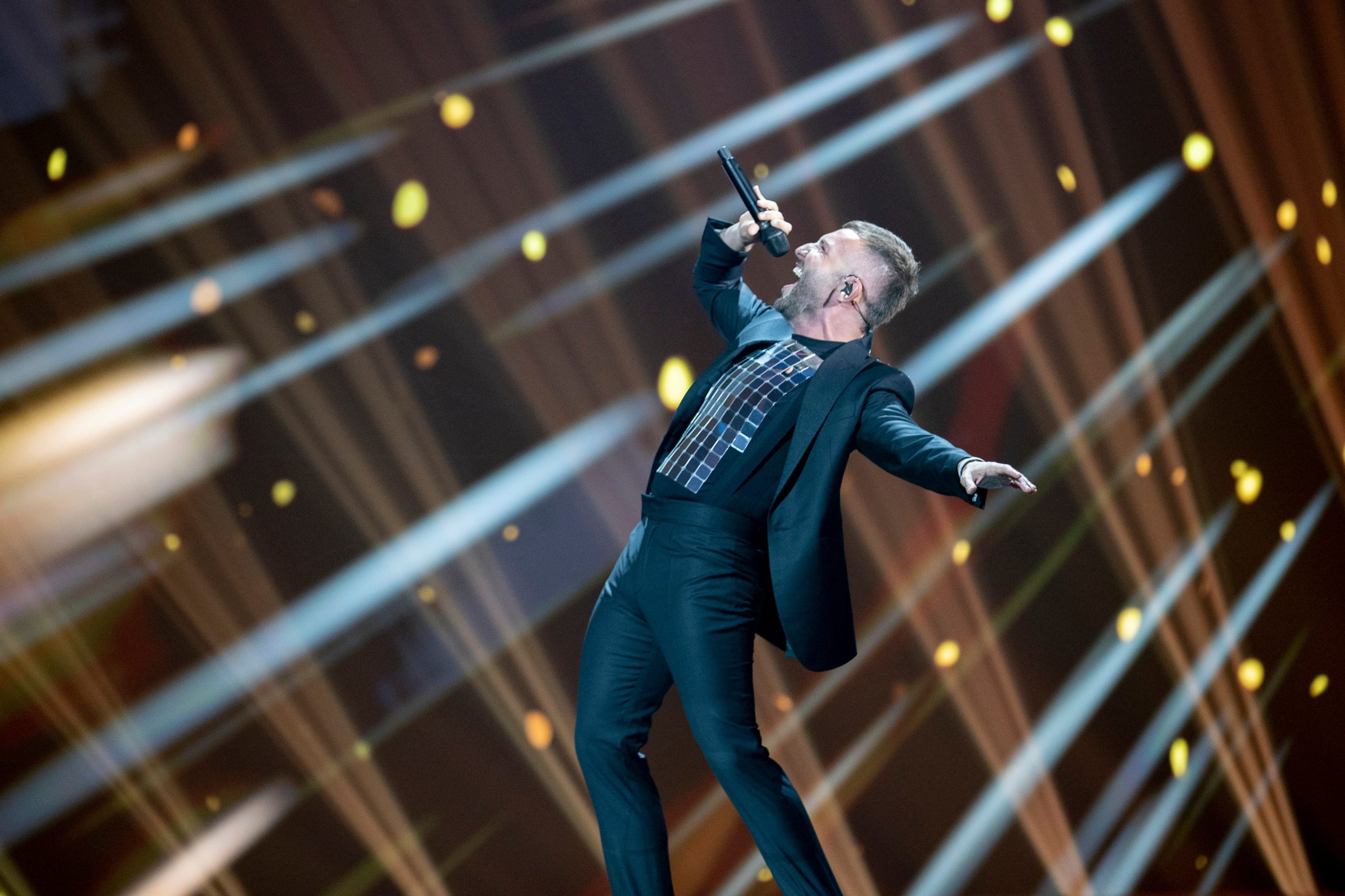 Vasil Garvanliev podczas pierwszej próby na scenie w Rotterdamie; fot. eurovision.tv / Anders Putting