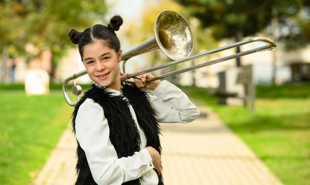 JESC 2022 - SERBIA: Katarina Savić - Svet bez granica Eurowizja-Junior-2022-Katarina-Savic-reprezentantka-Serbii-1024x612