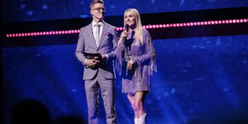 Prowadzący Eesti Laul 2023 / fot. ERR